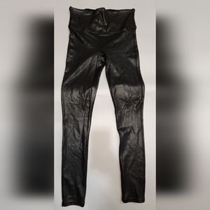 SPANX Women's Black Faux Leather Pebbled size Small Leggings